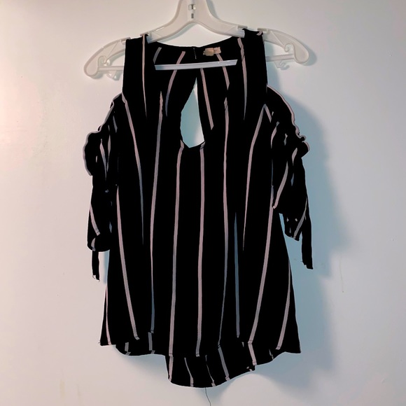 a'gaci Tops - Navy Blue Striped Blouse